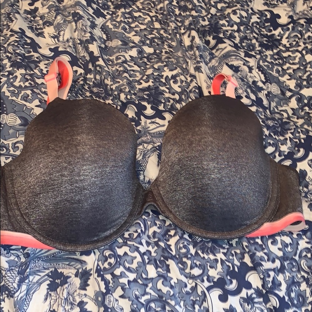 VS Bra